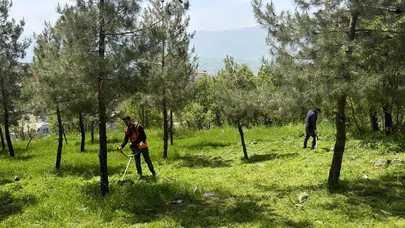 Şırnak’ta bahar temizliği mesaisi: Mezarlıklar ve parklar yaza hazırlanıyor