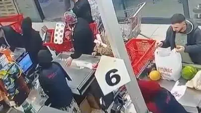 Market çalışanı için kabus dolu anlar: "Bir bakar mısın" dedi, kafa atıp kaçmaya çalıştı