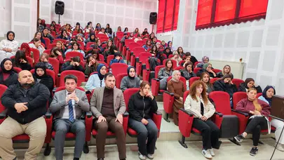 Minik kalplere dokunmanın inceliklerini anlattı: Emet MYO’da çocuk gelişimi eğitimi