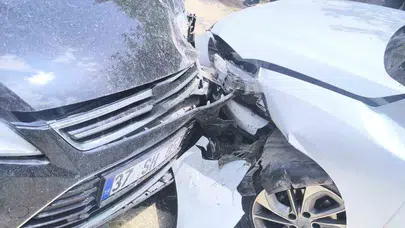 Nusaybin’de trafik kâbusu: Çatalözü yolunda iki araç birbirine girdi