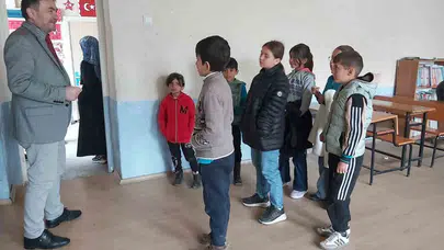 Geleceğin hafızları Emirdağ’da keşfediliyor: İlkokul öğrencilerine özel tanıtım seferi