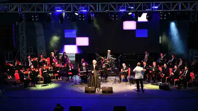 Balıkesir'de caz rüzgarı: Türkiye'de bir belediye tarafından gerçekleştirilen en büyük senfonik konser
