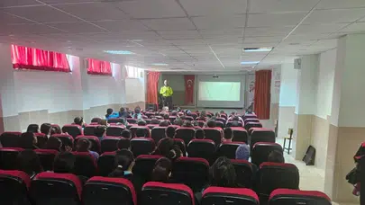 Minik adımlara büyük sorumluluk: Niğde’de 602 öğrenci trafik kurallarını öğrendi