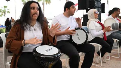 Mersin’de sahne özel bireylerin: Engelsiz bir gelecek için el ele verdiler
