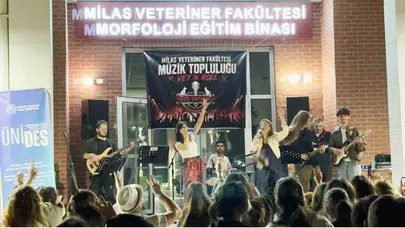 Veteriner hekim adayları sahnede buluştu: Vet’n Roll festivaliyle kampüste müzik rüzgarı esti
