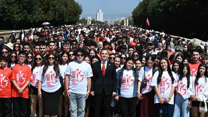 Balıkesir’den Ankara’ya uzanan vefa yürüyüşü: 1071 gençle Ata’nın huzuruna çıktılar