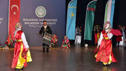 Bozkırdan Ege’ye uzanan kültürel köprü: Balıkesir’de Türk dünyası rüzgarı esti