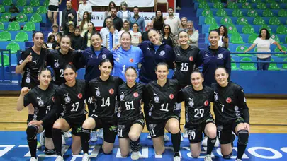 Denizin Kızları lideri devirdi: Bodrum’da şampiyonluk ateşi yeniden yandı