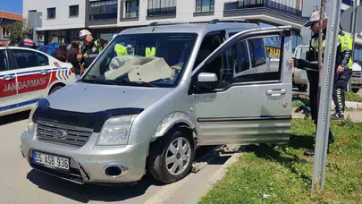 Trafik haftası etkinliğinde şok anlar: Protokolün gözü önünde refüje uçtu