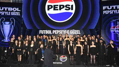 Yıldızlar İstanbul'da buluştu: Dev ekranda Şampiyonlar Ligi coşkusu
