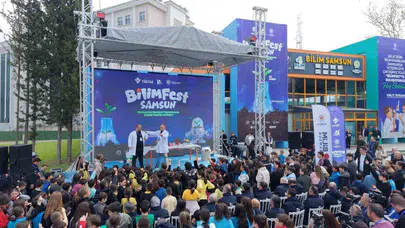 Samsun'da teknoloji rüzgarı: Binlerce genç bilimle buluştu