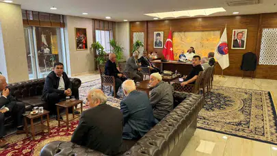 100. Yıl Mahallesi'nde değişim rüzgarı: Başkan Çetinkaya'ya hizmet teşekkürü