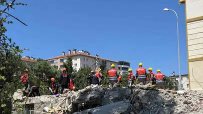 Denizli’de 5.6 büyüklüğünde deprem alarmı: Ekipler sahaya iniyor
