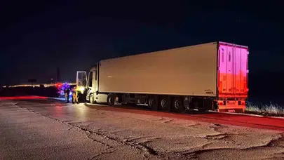 Erzurum'da tır kabininde acı son: Yol kenarında park halindeki araçtan cansız beden çıktı