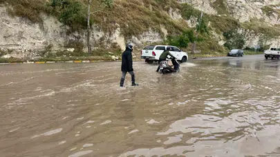 Fırat’ta alarm zilleri çalıyor: Baraj kapakları açıldı, ilçe sular altında kaldı
