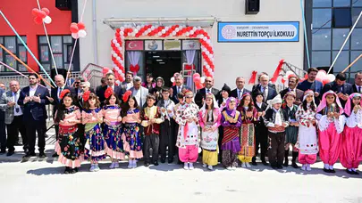 Eskişehir’in eğitim vizyonuna dev yatırım: İki yeni okul kapılarını öğrencilere açtı