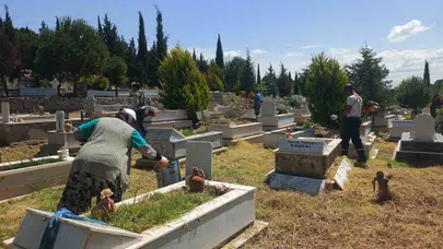 Ayvalık’ta bayram mesaisi: Belediye ekipleri sahaya indi, hazırlıklar tamamlandı