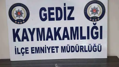 Gediz'de zehir tacirlerine darbe: Operasyonda kokain ele geçirildi