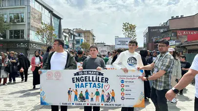Düzce'de anlamlı yürüyüş: Engelleri hep birlikte aşacağız