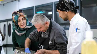 Mutfakta engel tanımadılar: Özel bireylerin tatlı heyecanı yüzleri güldürdü