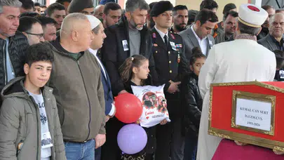 Otobüs faciasında hayatını kaybeden kahraman asker son yolculuğuna uğurlandı: Manisa’da gözyaşları sel oldu