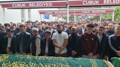 Yeşil sahaların genç yeteneği toprağa verildi: Keçiörengücü camiasını yasa boğan veda