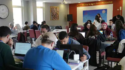 Kodların efendileri Karabük’te buluştu: 24 saatlik teknoloji maratonu nefes kesti