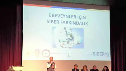 Dijital dünyada çocukları koruma rehberi: Kars Emniyeti velilerle buluştu