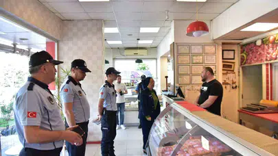 Altıeylül’de bayram sofralarına yakın takip: Kasaplarda hijyen alarmı