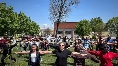 Gençler ve tecrübeliler aynı safta: Yaşlı bakımı öğrencileri 60+ Tazelenme Üniversitesi’nde buluştu