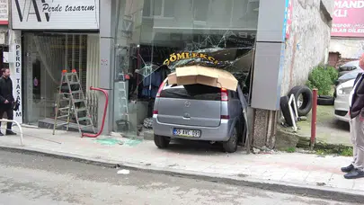 Samsun'da sabah dehşeti: Kontrolden çıkan araç terzi dükkanını savaş alanına çevirdi