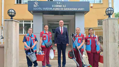 Edirne’de bayram bereketi: İhtiyaç sahiplerinin evlerinde yüzler gülüyor