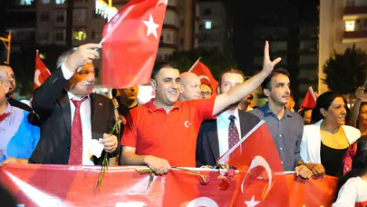 Çukurova’da bayram heyecanı: Simge konseriyle unutulmaz bir 19 Mayıs