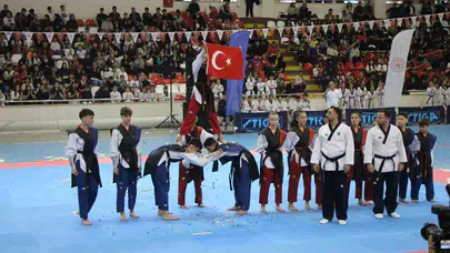Amasya’da 19 Mayıs coşkusu: Gençler bayramı spor ve gösterilerle kutladı