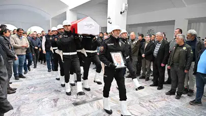 Eskişehir Emniyet Teşkilatı'nda hüzünlü veda: Mesai arkadaşları Selçuk Önger'i dualarla uğurladı