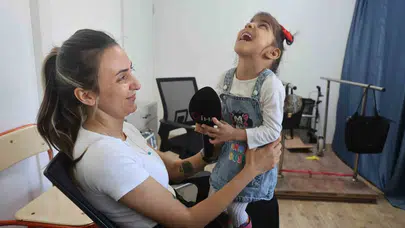 İmkansız denileni başardı: Minik Ada Su’nun ilk adımları annesine en güzel hediye oldu