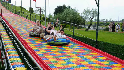 Samsun’da bayram coşkusu: 155 metrelik dev kaydırakta adrenalin dolu anlar