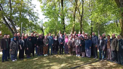 Pınarhisar’da tarlanın emektarları unutulmadı: Protokol kahvaltı sofrasında üreticiyi dinledi