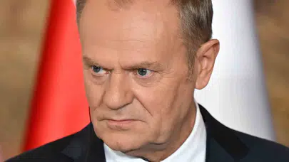 Tusk'tan NATO için kritik uyarı: İttifakı dış düşmanlar değil, kendi içindeki çözülme bitiriyor