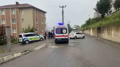 Alaplı’da dehşet anları: Otomobile çarpan motosikletli yola savruldu