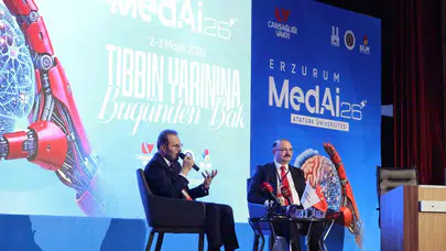Dijital sağlık devrimi Erzurum'da masaya yatırıldı: Tıbbın yarını yapay zekâ ile şekilleniyor