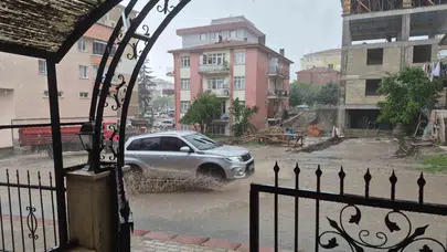 Ankara’da hayatı felç eden sağanak: Yenimahalle’de sular ev ve iş yerlerine doldu
