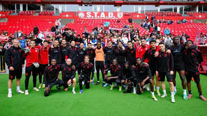 Samsunspor'da Göztepe provası minik taraftarlarla şölene dönüştü: Tribünler bayram yerine döndü
