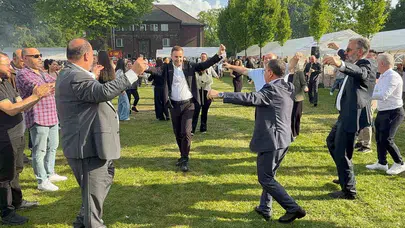 Almanya’da Balıkesir rüzgarı: Başkan Akın gurbetçilerle hasret giderdi