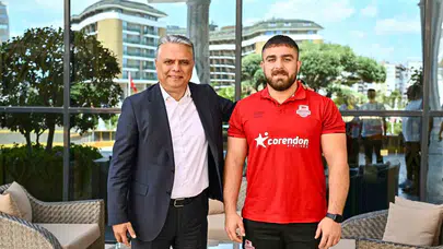 Er meydanının iddialı ismi Muratpaşa’ya Başkan Uysal’dan tam destek: Hedef yine zirve