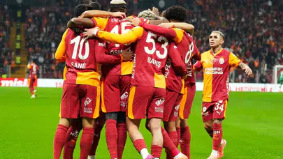 RAMS Park’ta tarihi gece: Galatasaray şampiyonluk kupasını taraftarıyla kaldırmak için sahaya çıkıyor