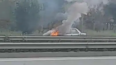 Eskişehir trafiğinde korku dolu anlar: Seyir halindeki araç bir anda küle döndü