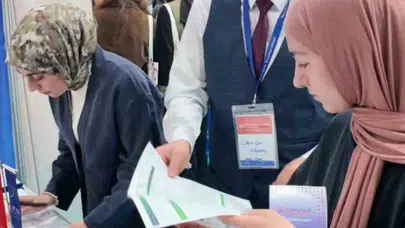 Geleceğin profesyonelleri Aras Elektrik standında buluştu: Enerji sektörüne adım atmak isteyen gençlere rehberlik