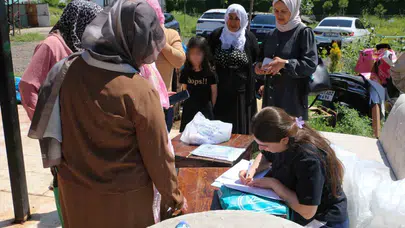 Bayram sofralarına umut oldular: 150 aileye kurban eti desteği
