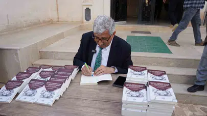 Sadece belediye başkanı değil, bir fikir işçisi: Mehmet Can Hallaç dijital kuşatmaya karşı kalemini konuşturdu